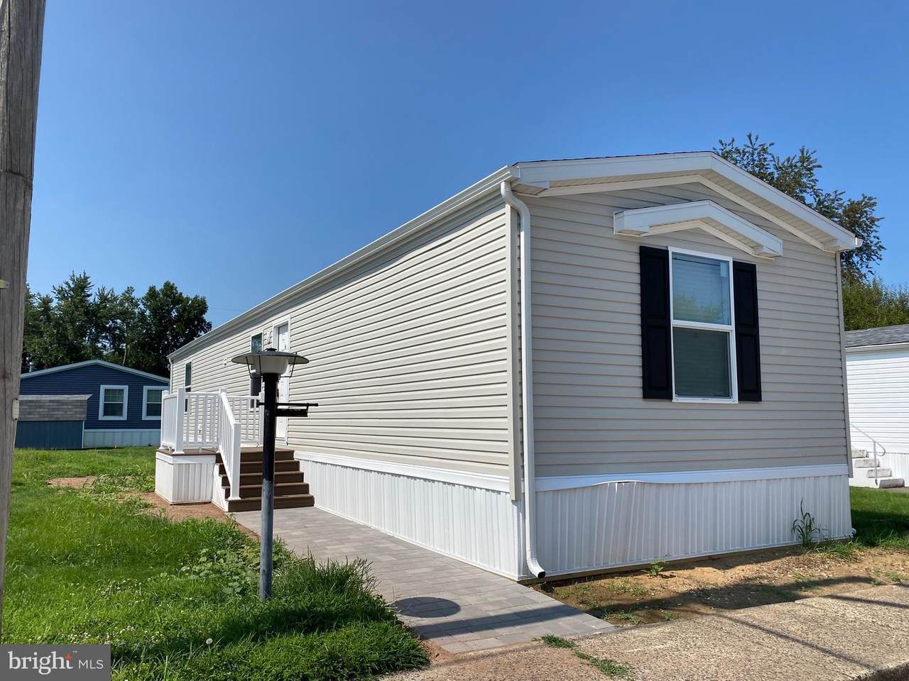 3568 Rose Ave - Photo 1