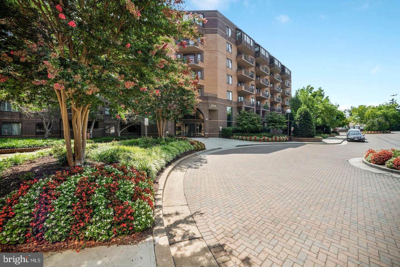 2111 Wisconsin Avenue - Photo 1