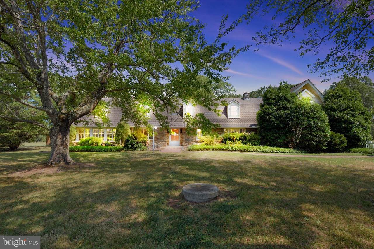 18429 Youngs Lane - Photo 1
