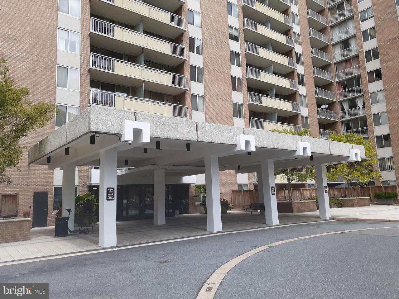 3001 Veazey Terrace - Photo 1