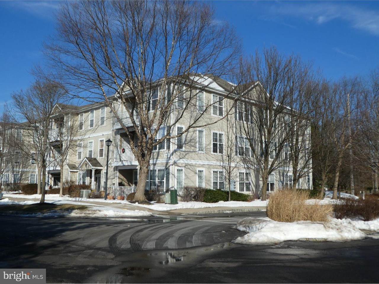 120 Kyle Way - Photo 1