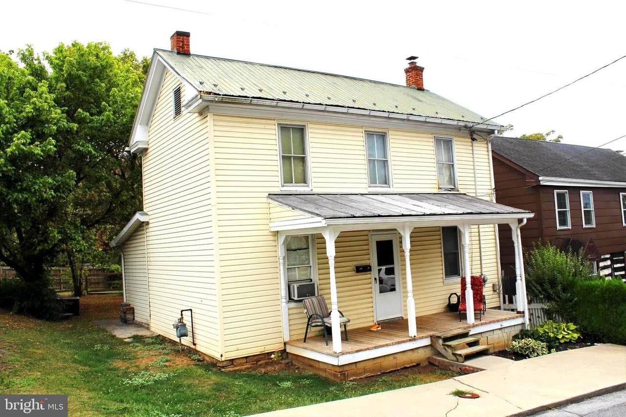 314 E Martin St - Photo 1