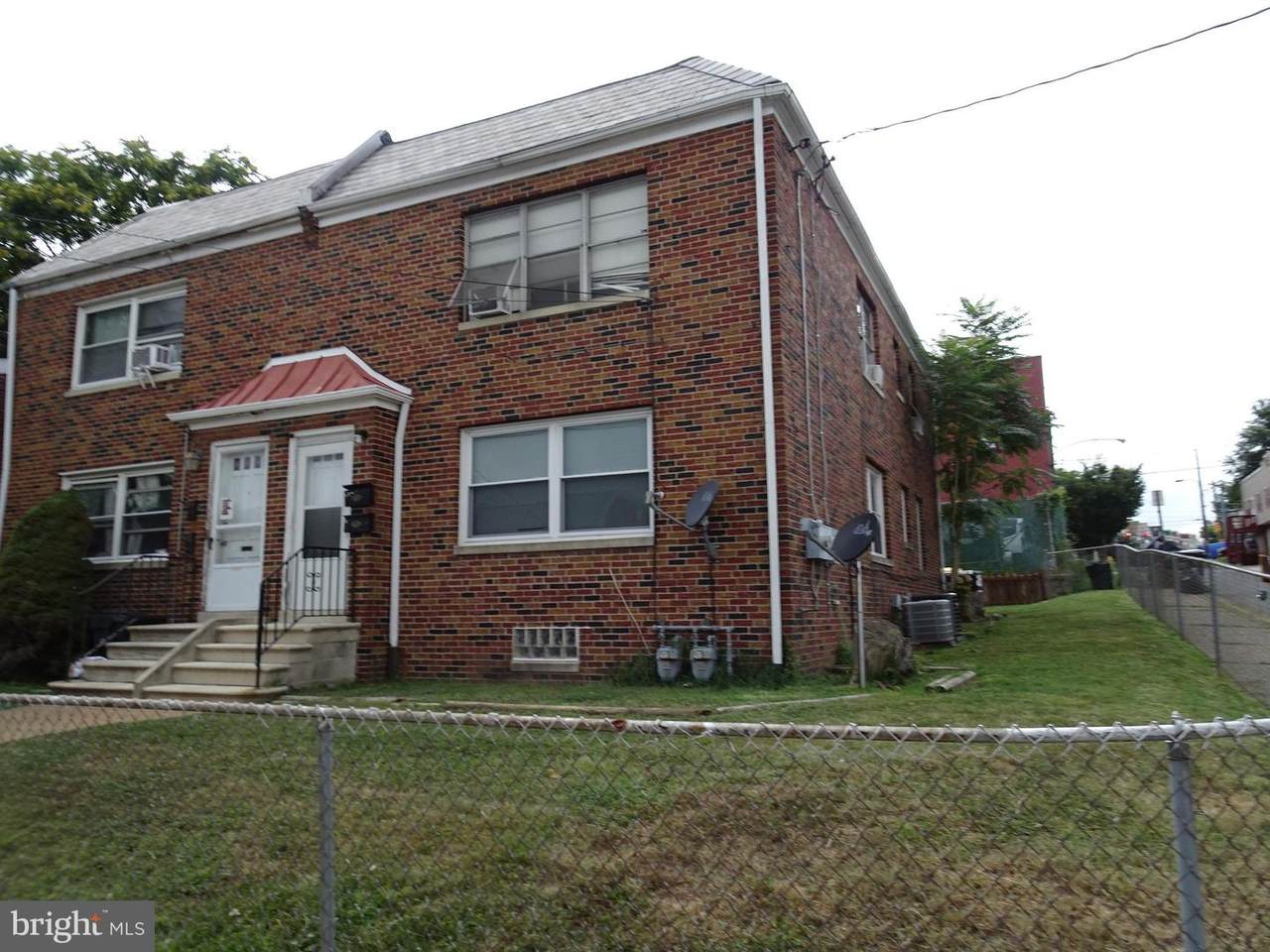 2511 Carter Street - Photo 1