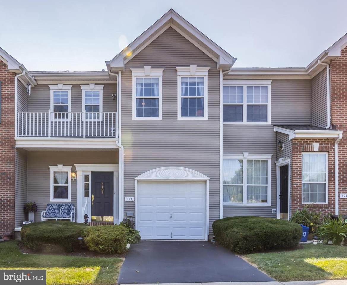 103 Lydia Lane - Photo 1