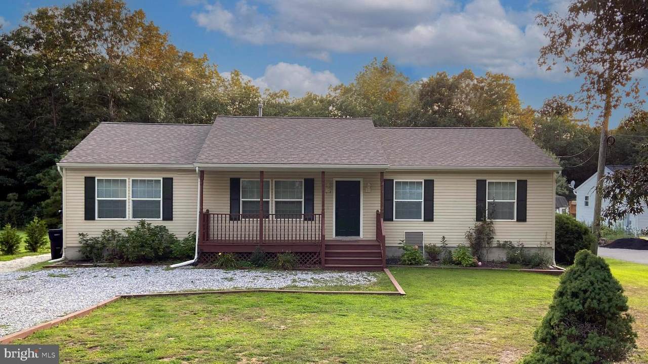 4623 Thelma Avenue - Photo 1