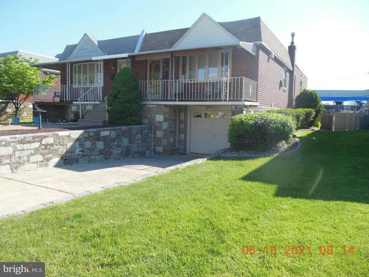 1827 Tomlinson Road - Photo 1