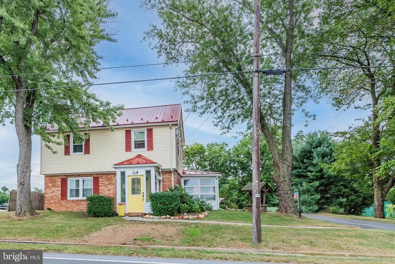 137 Main Street - Photo 1