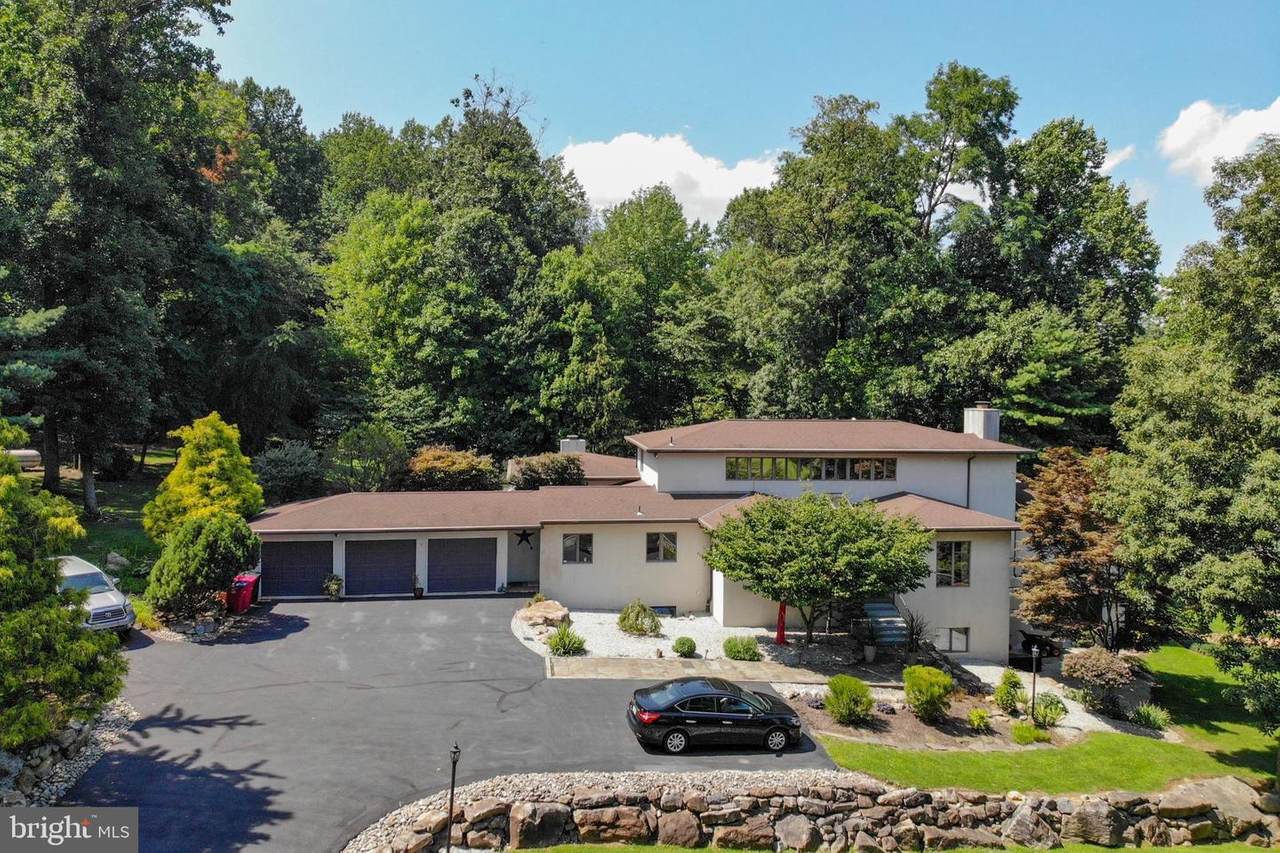 103 Horseshoe Drive - Photo 1