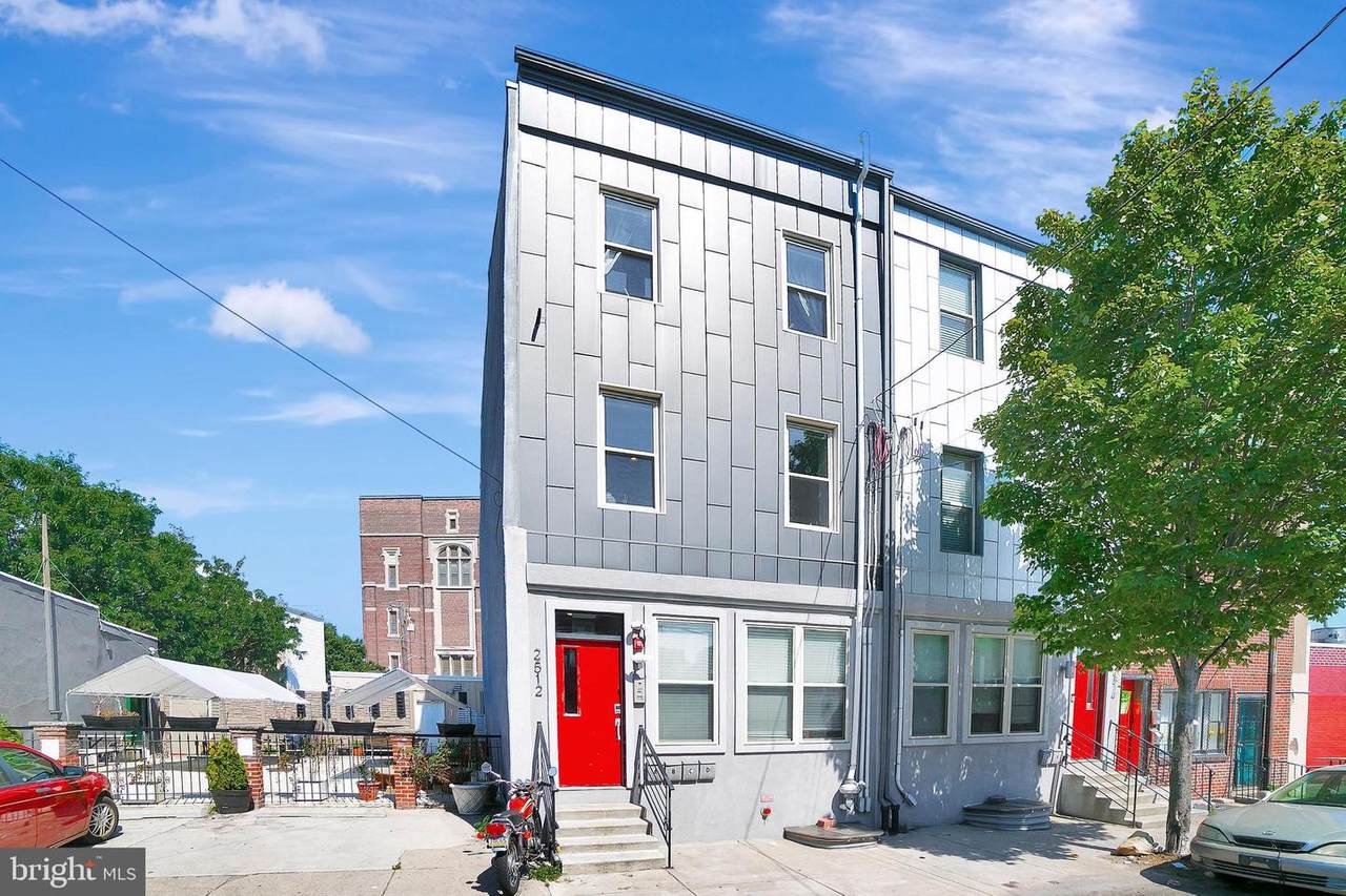 2512 Frankford Avenue - Photo 1
