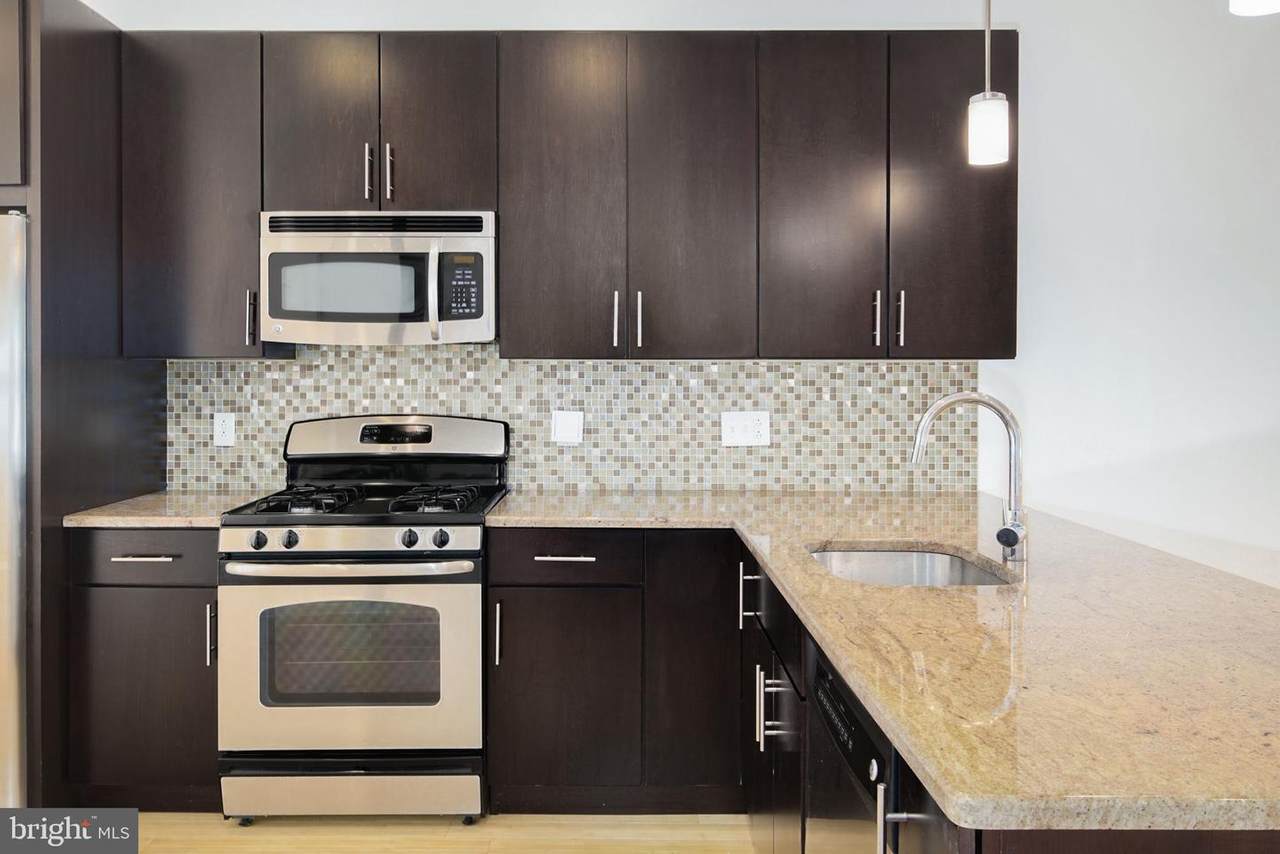 1241 Crease Street - Photo 1