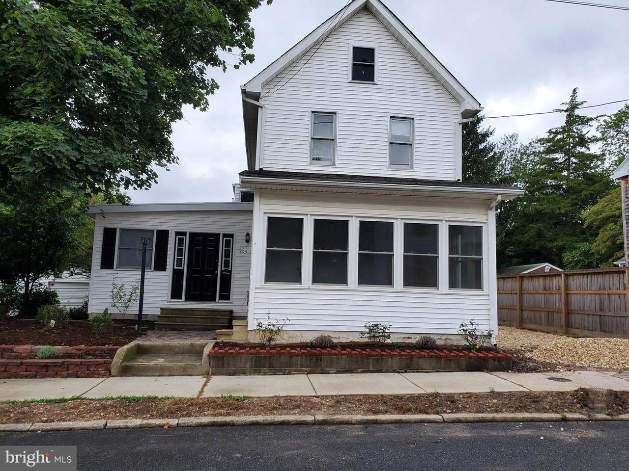 204 Truitt Avenue - Photo 1