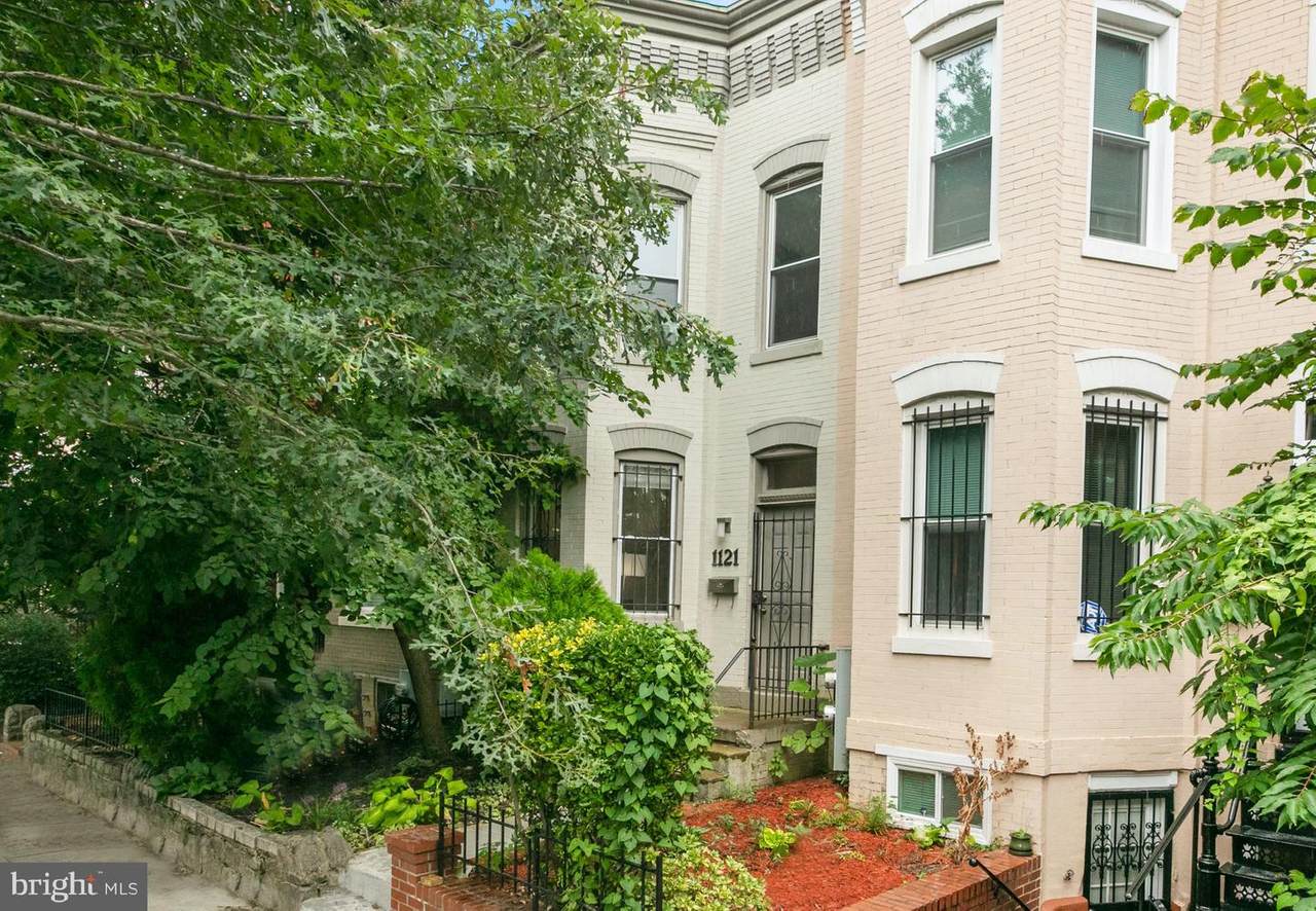 1121 I Street - Photo 1