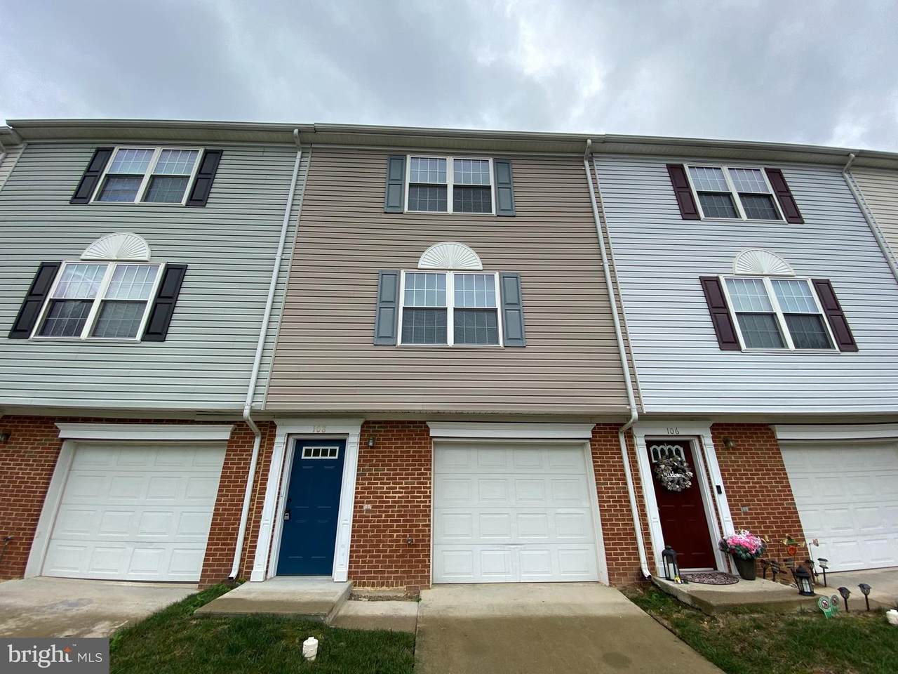 108 Belladonna Lane - Photo 1