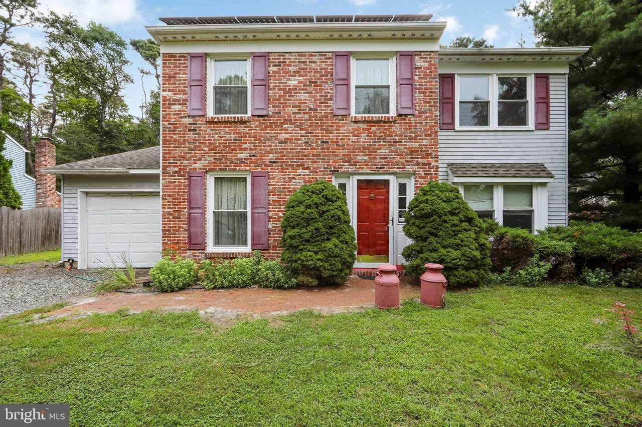 2 Huntington Court - Photo 1