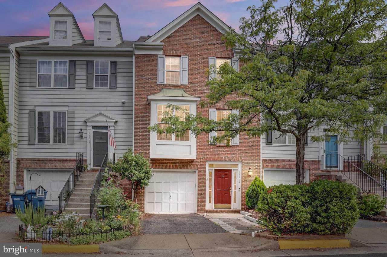 43074 Francis Square - Photo 1