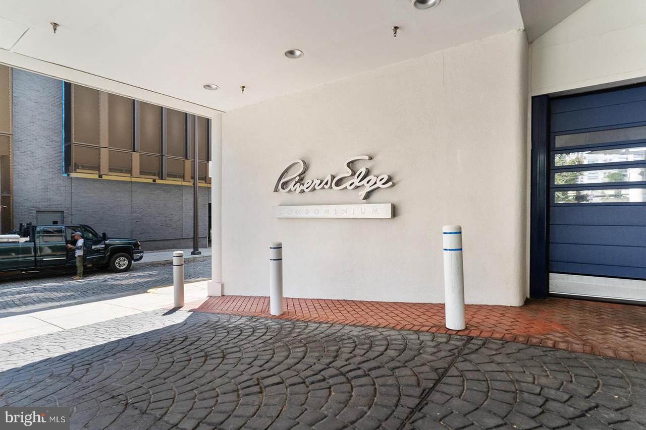 2301 Cherry Street - Photo 1