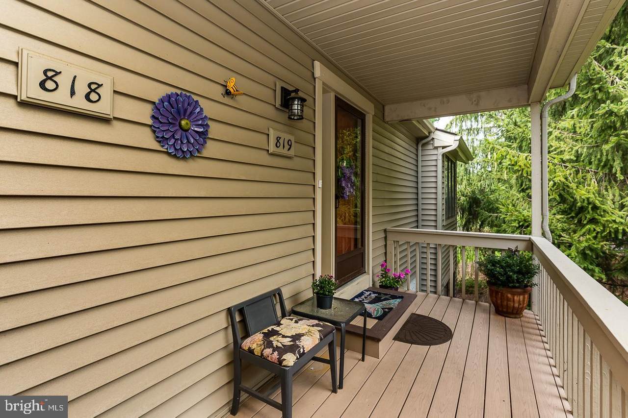 819 Jefferson Way - Photo 1