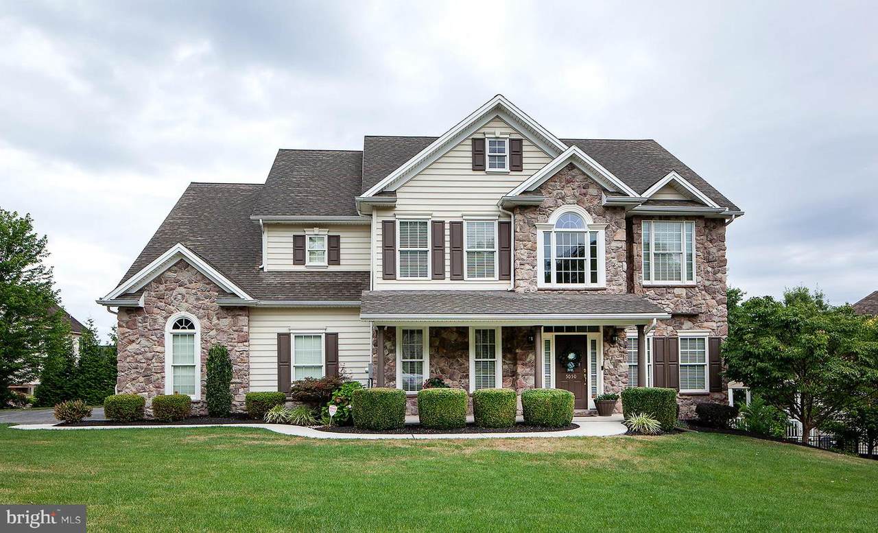 5050 Ravenwood Road - Photo 1