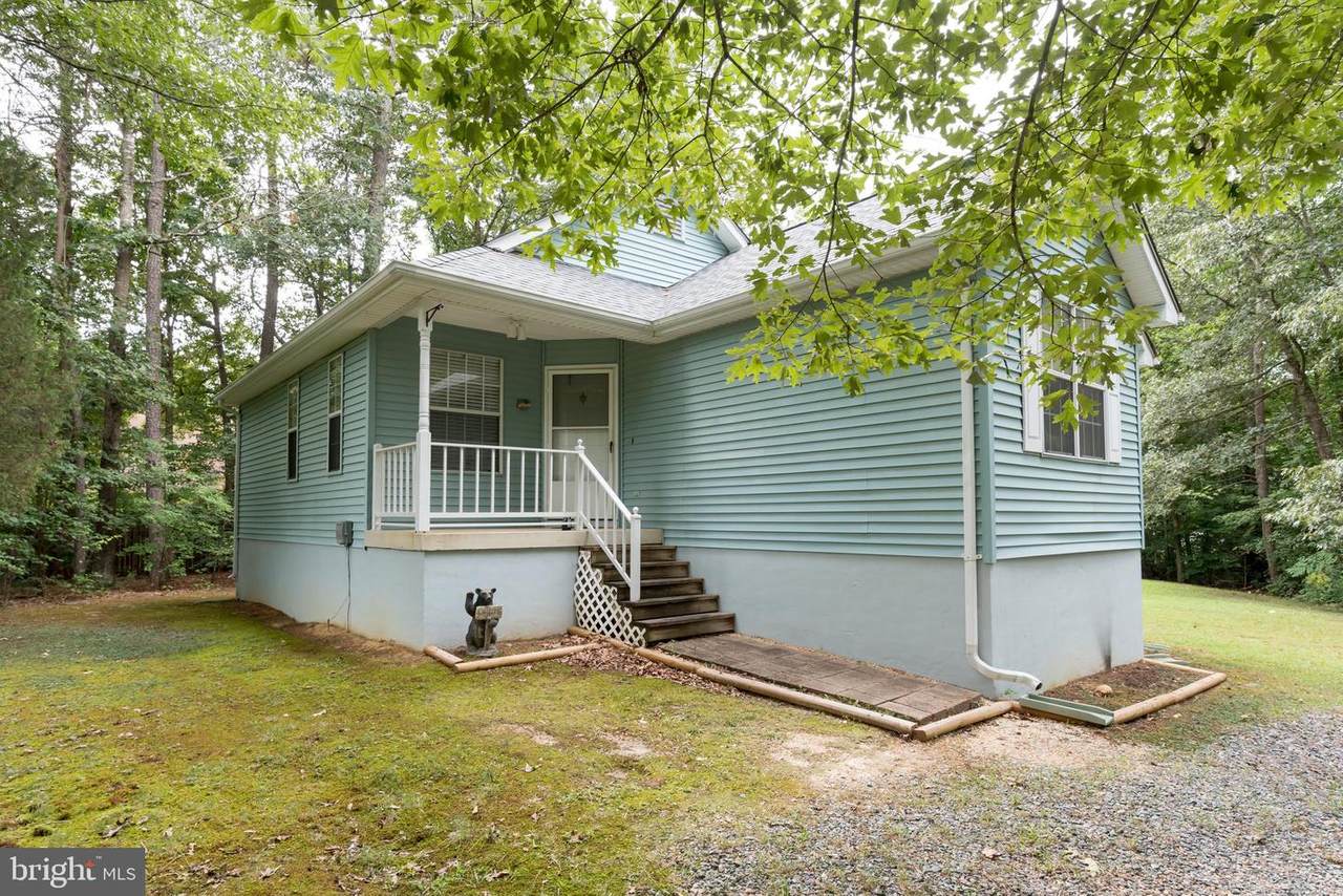 213 Washington Drive - Photo 1