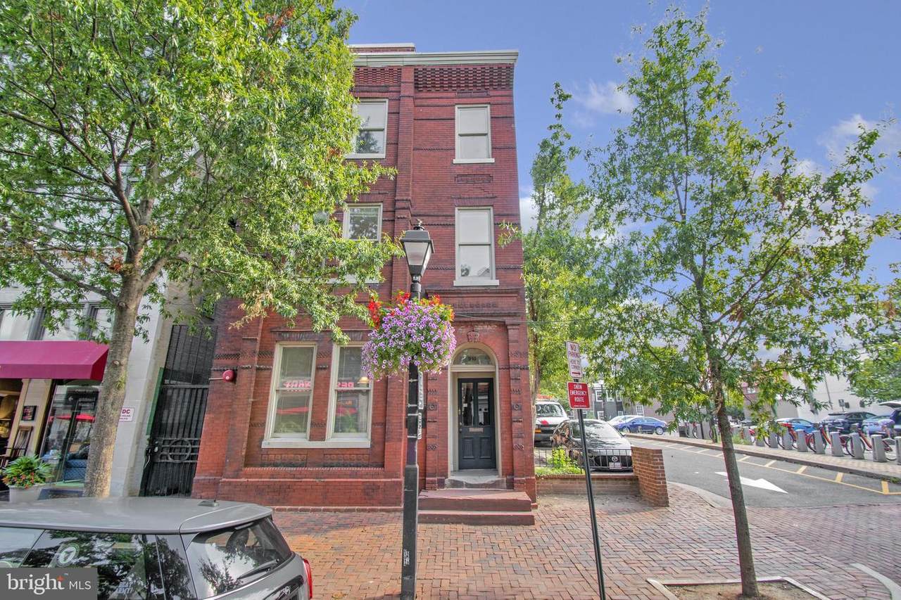 910 King Street - Photo 1