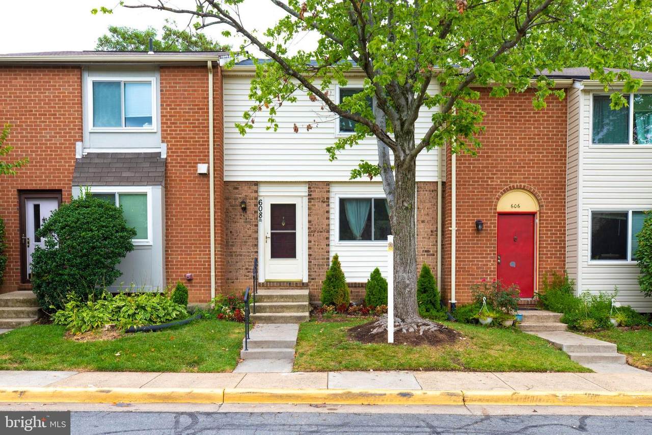 608 Brethour Court - Photo 1