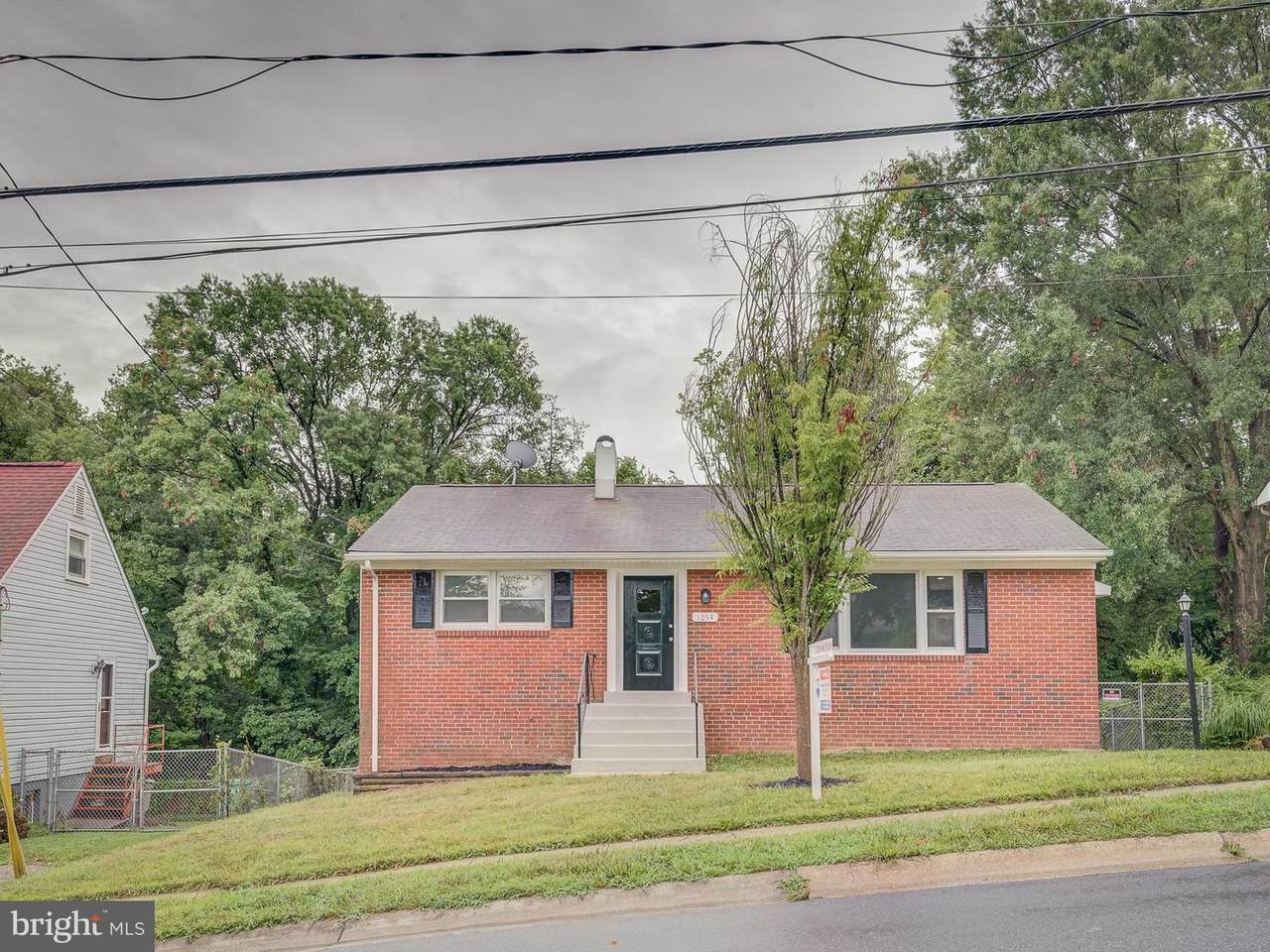 1054 Marton Street - Photo 1
