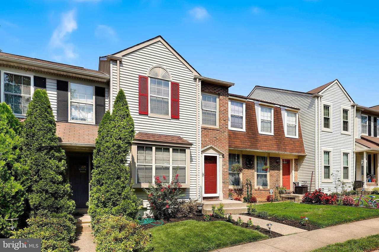 6930 Hovingham Court - Photo 1