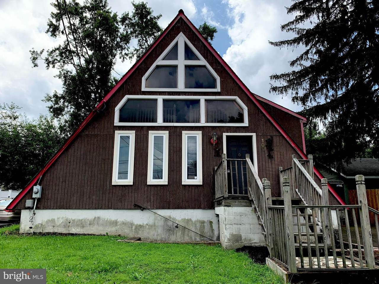 109 Hazelhurst Avenue - Photo 1
