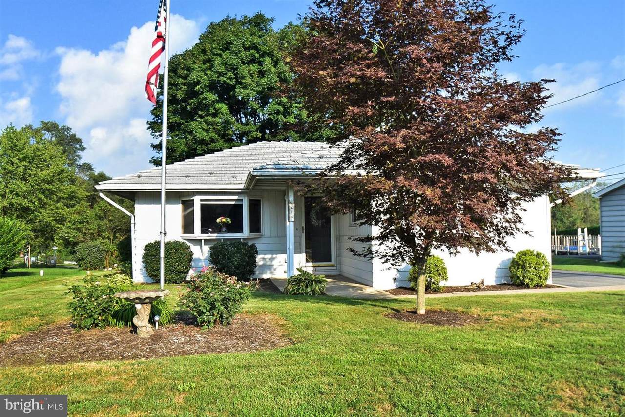 417 6TH Street - Photo 1