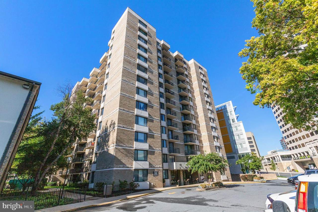 4 Monroe Street - Photo 1