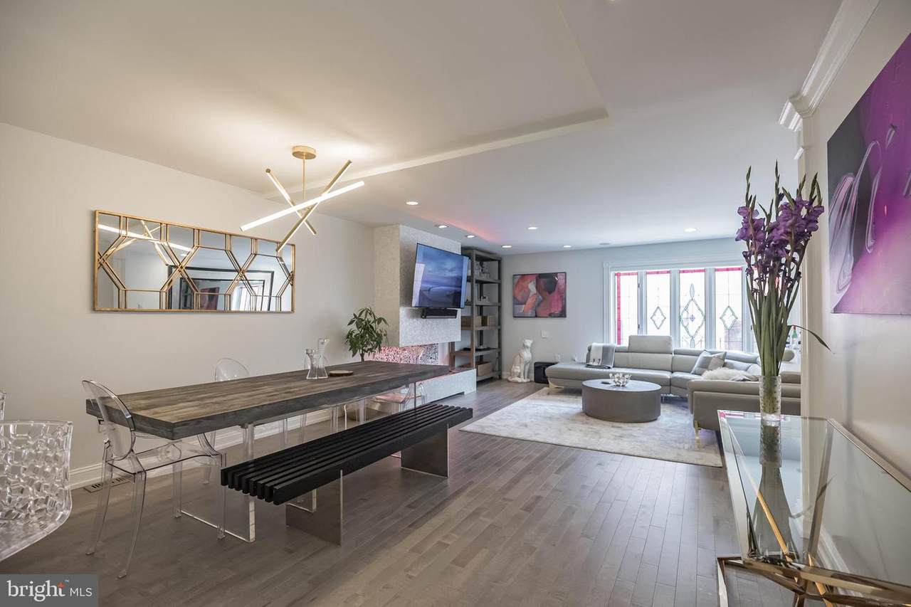 104 Lombard Street - Photo 1