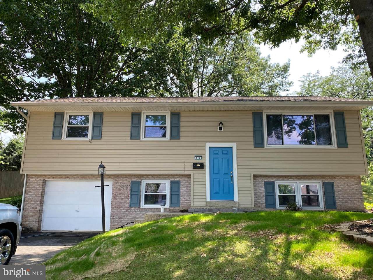 650 Willow Street - Photo 1
