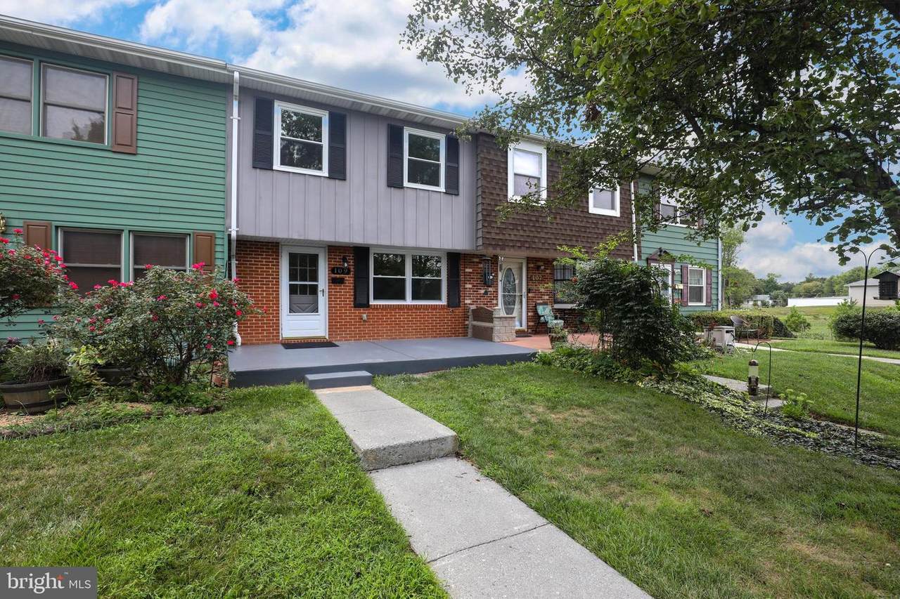 109 Fairfax Street - Photo 1
