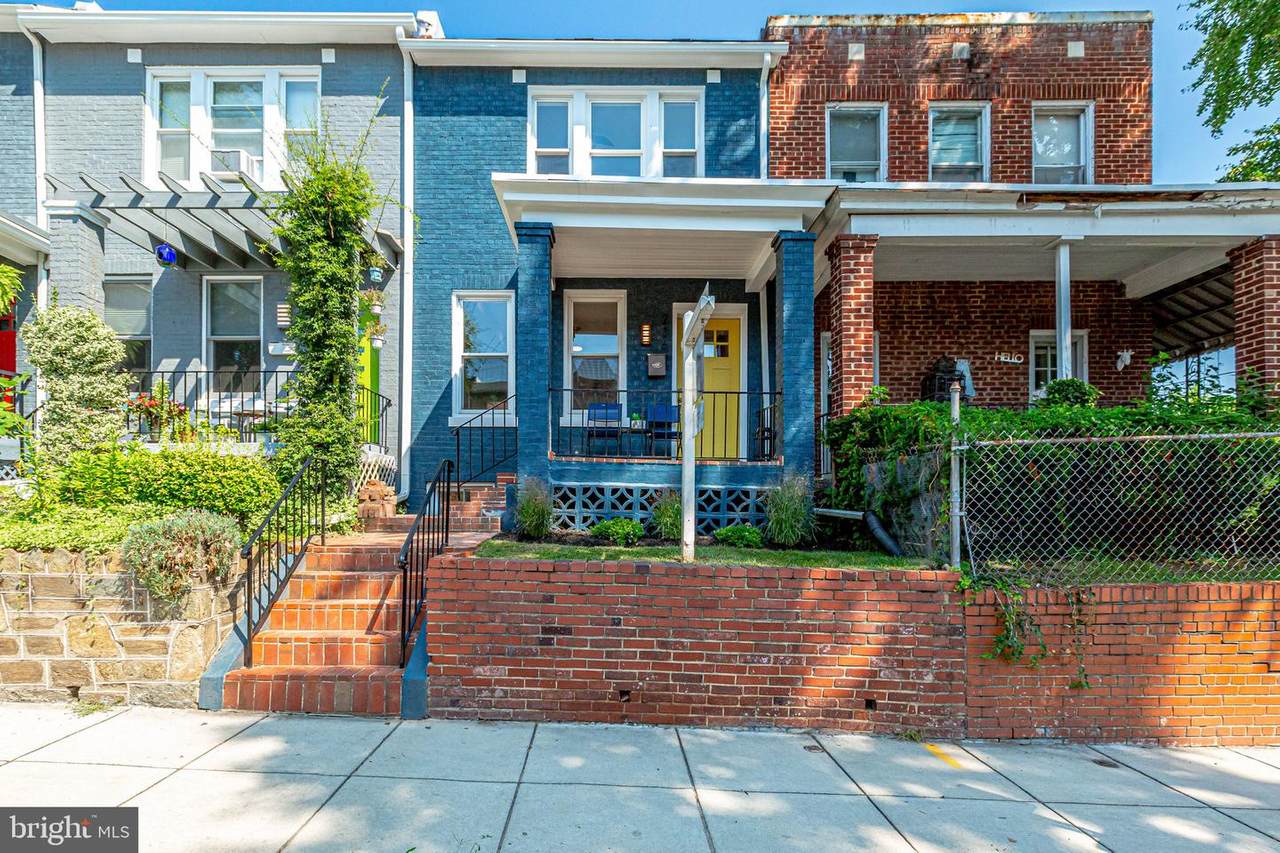 236 Cromwell Terrace - Photo 1