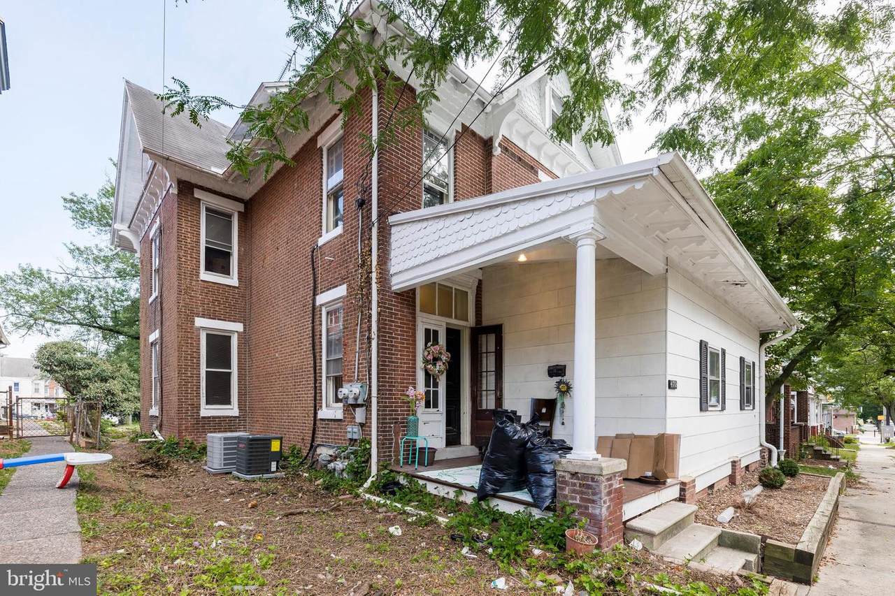 472 Charlotte Street - Photo 1