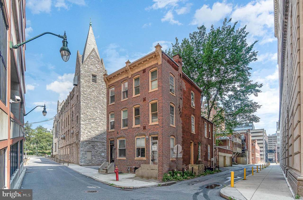 225 South Street - Photo 1