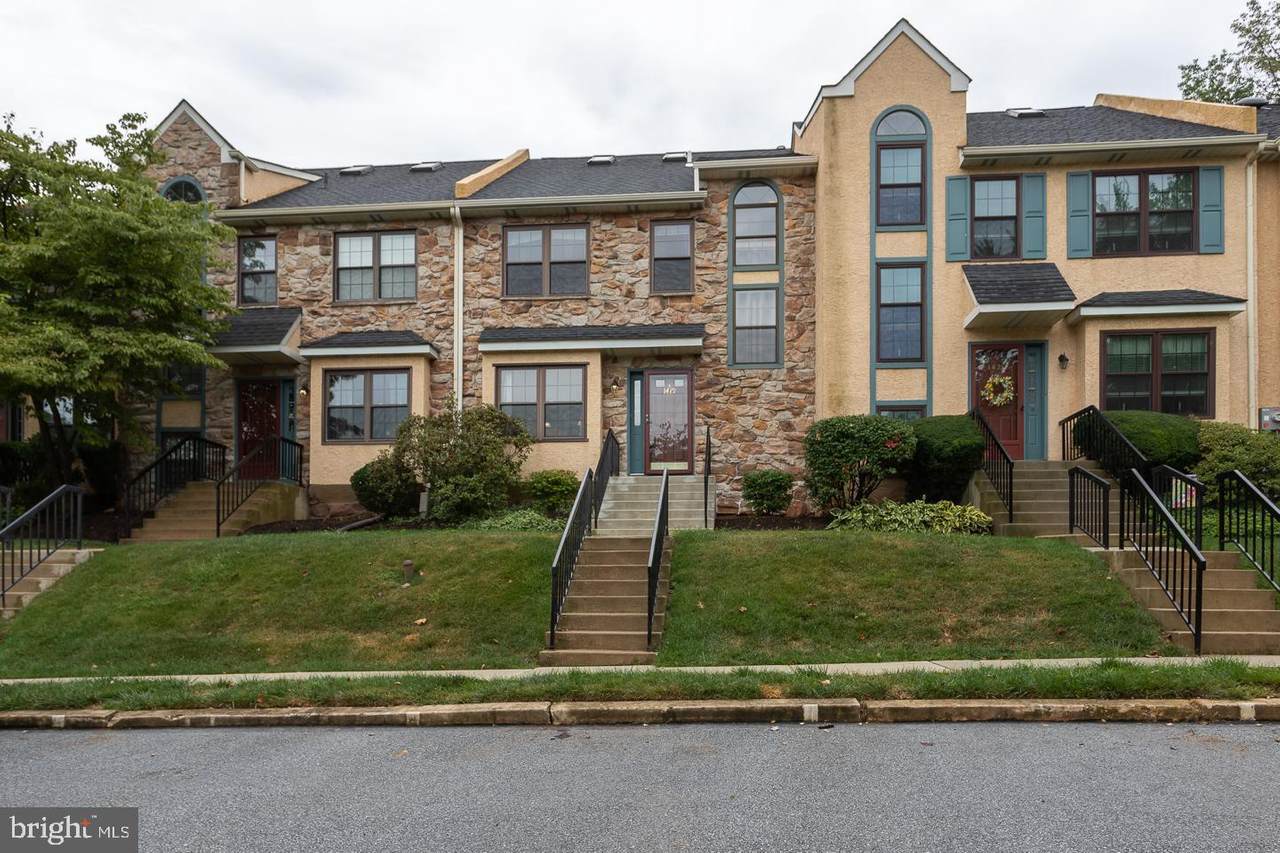 1419 Aspen Court - Photo 1