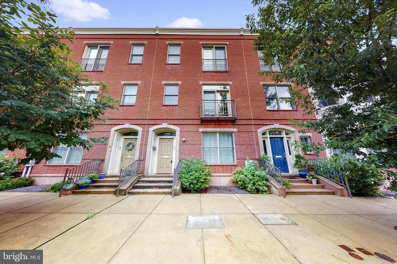 636 16TH Street - Photo 1