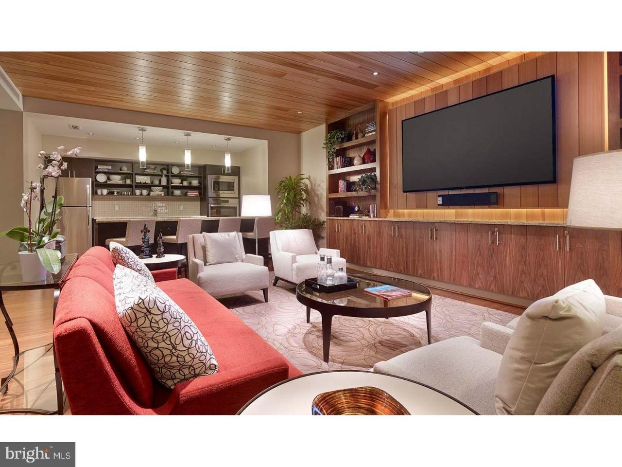 521 Broad Street - Photo 1