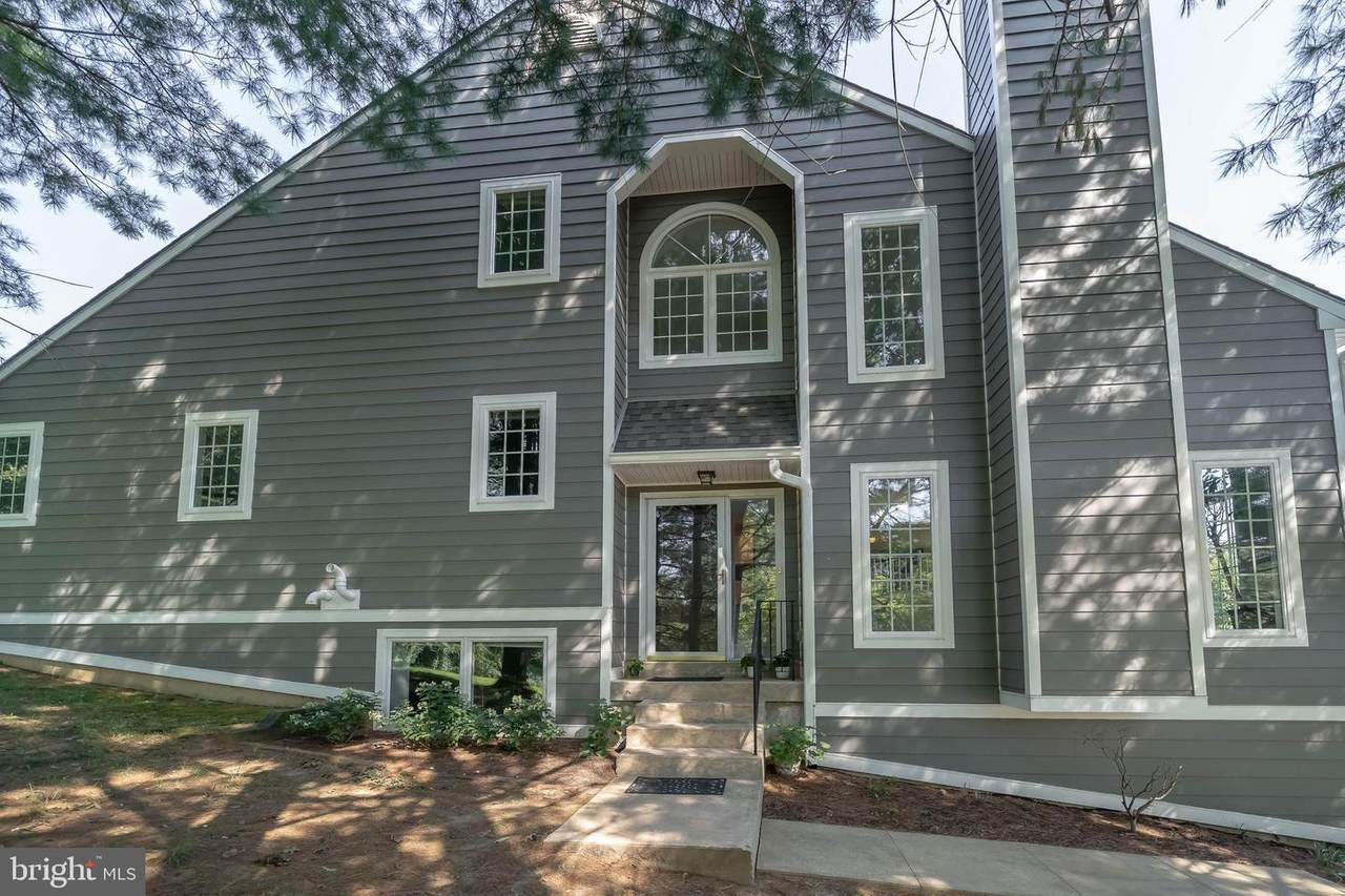 419 Village Lane - Photo 1