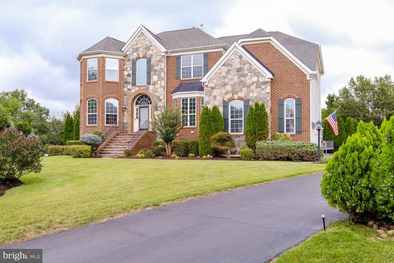43316 Cedar Pond Place - Photo 1
