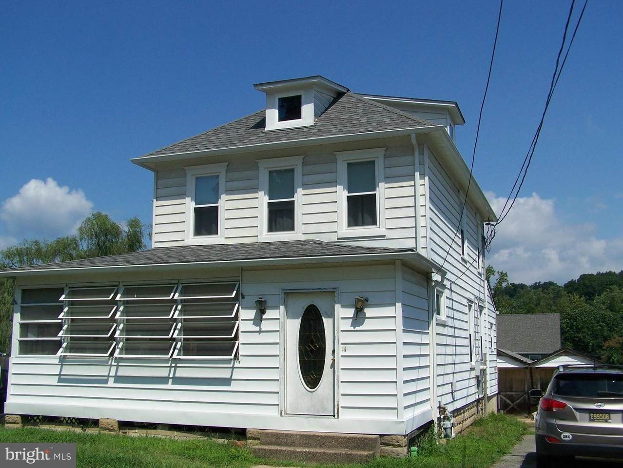 2311 Pine Avenue - Photo 1