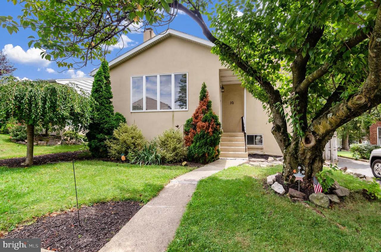 10 Monroe Street - Photo 1