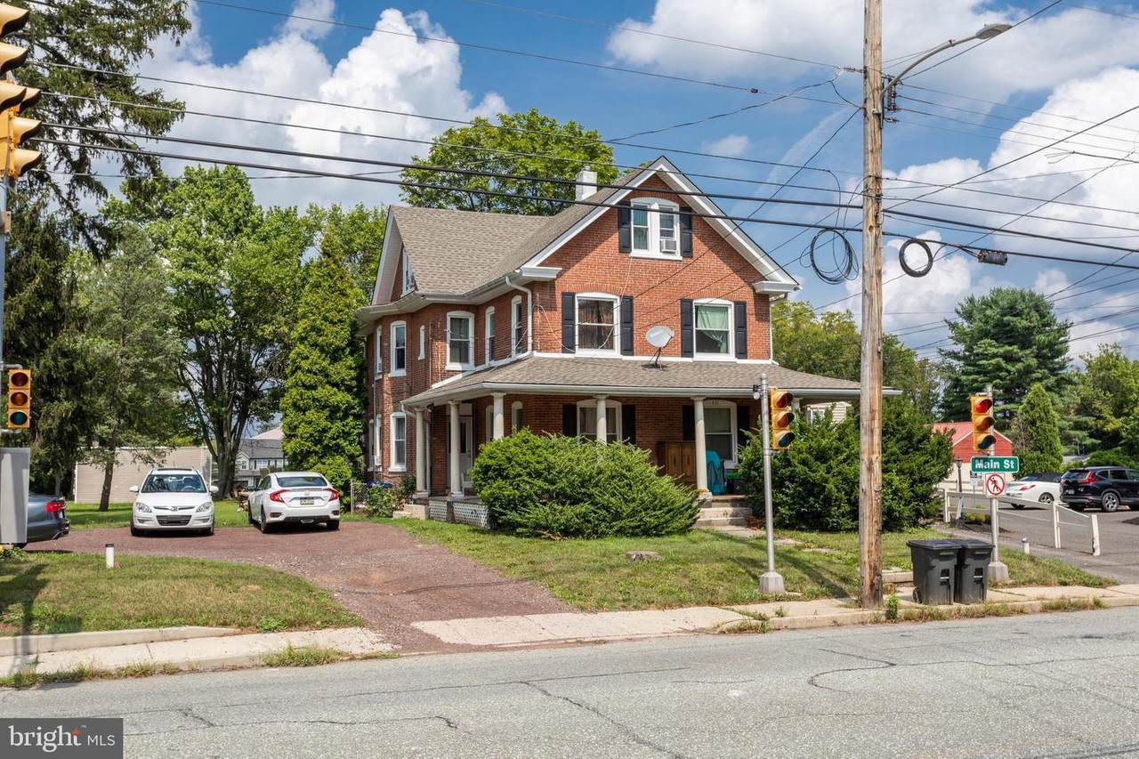 439 Main Street - Photo 1