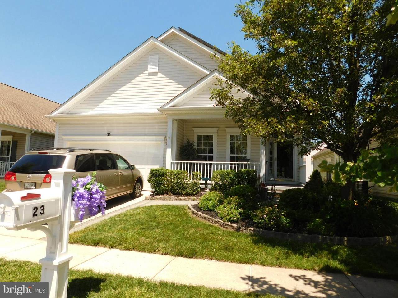 23 Emery Way - Photo 1