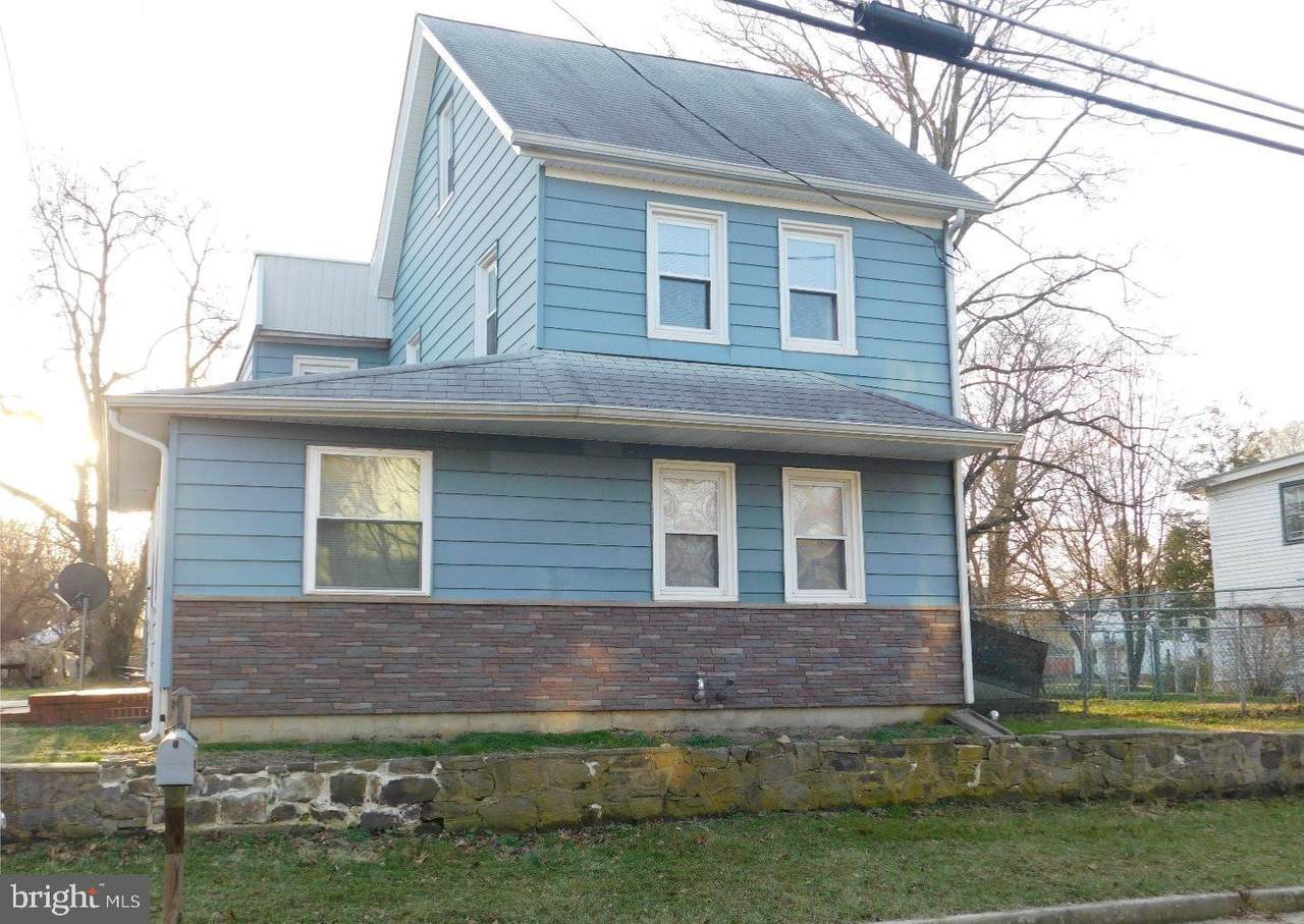 218 Union Street - Photo 1