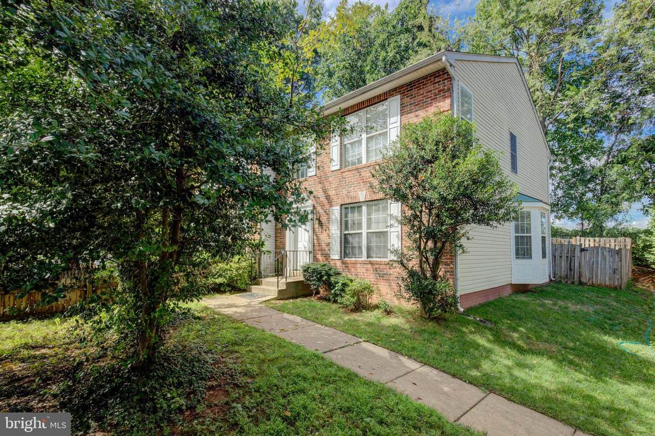 2956 Short Court - Photo 1