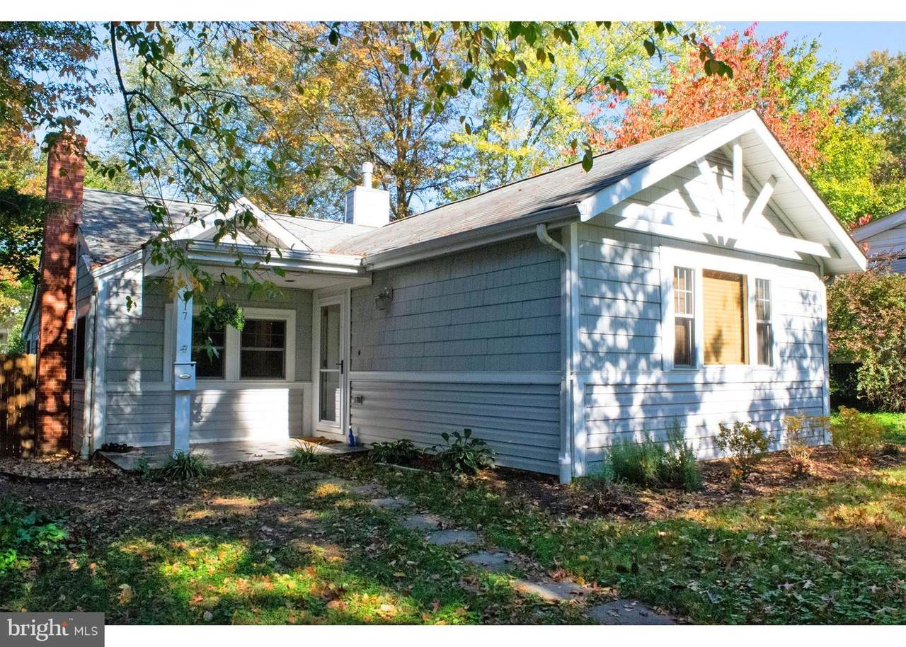 3517 8TH Street - Photo 1