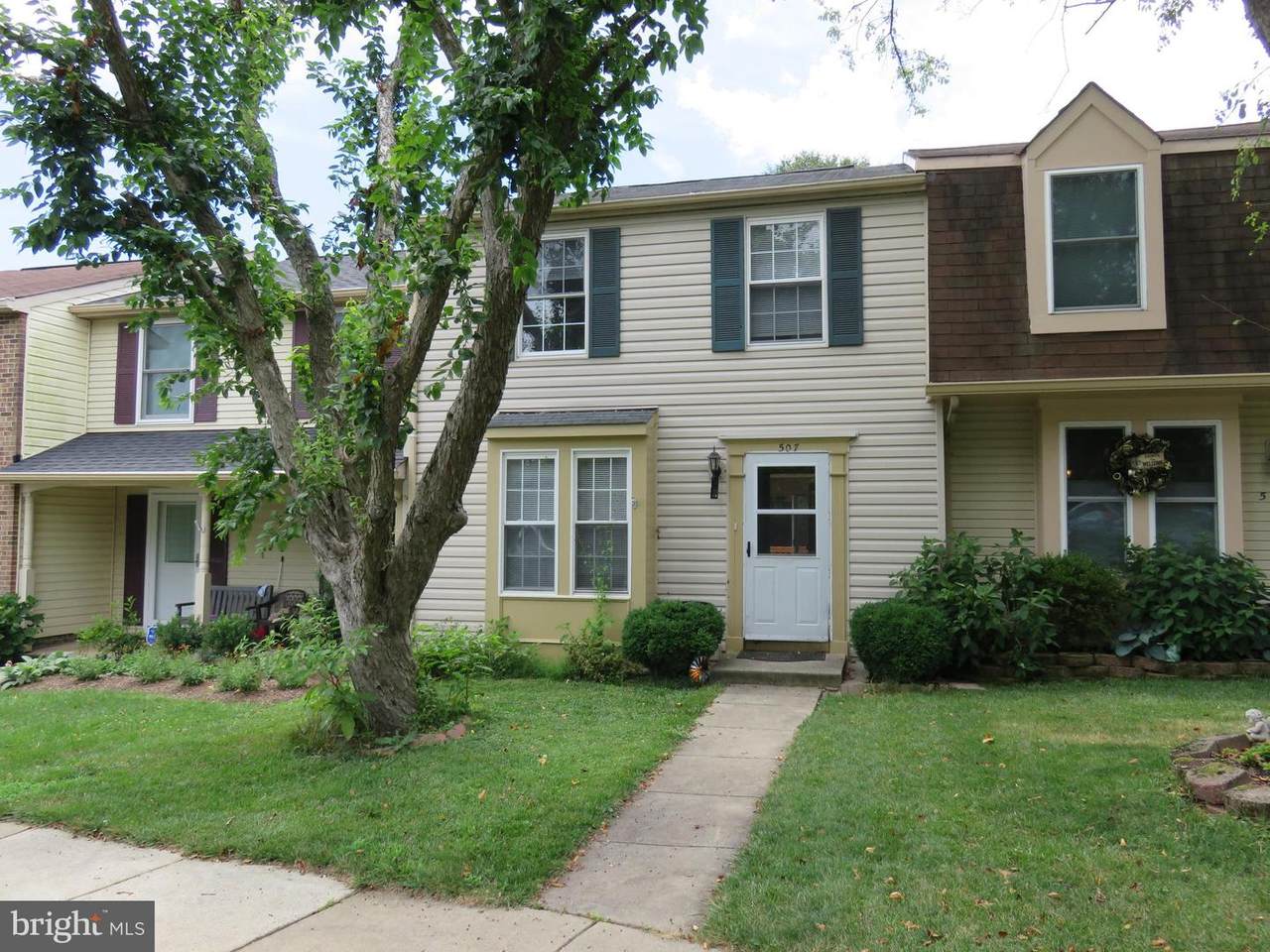 507 Philmont Drive - Photo 1