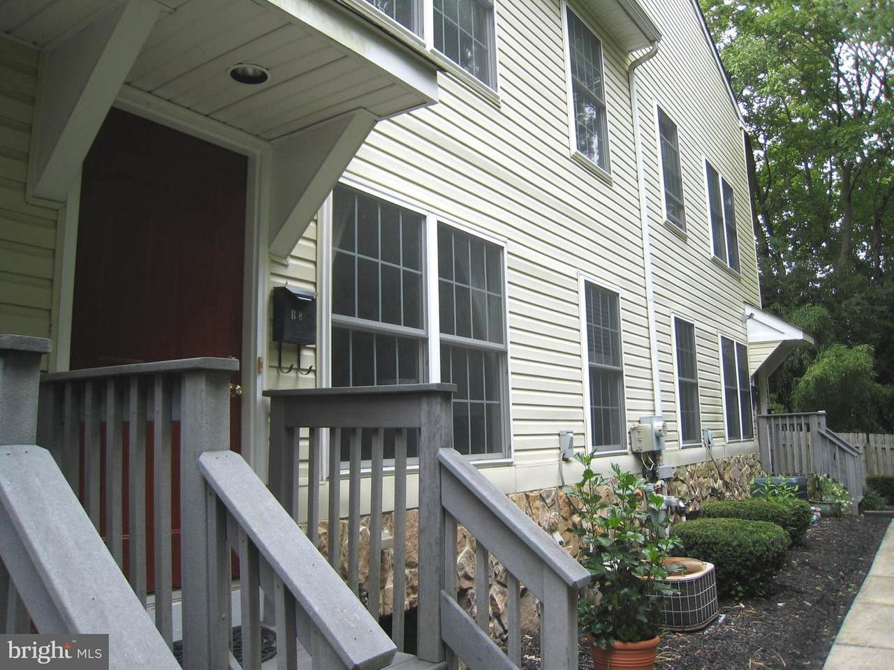 116 Moreland Avenue - Photo 1